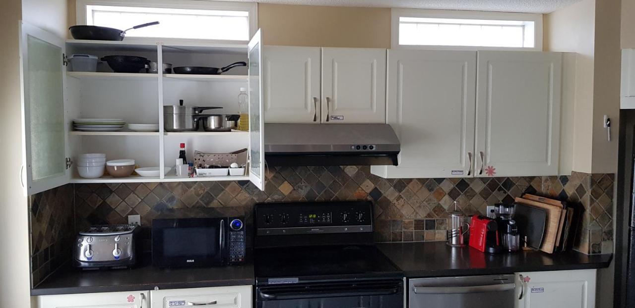 Tuscan Ridge Guesthouse Calgary West Екстер'єр фото