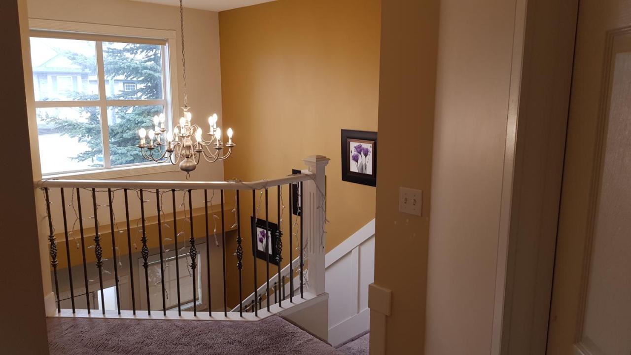 Tuscan Ridge Guesthouse Calgary West Екстер'єр фото